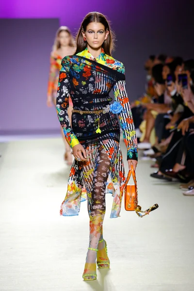 Look 46